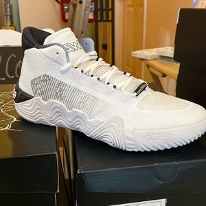 Kawhi Leonard New Balance OMN1 2 Basketball Shoes. Size 8M